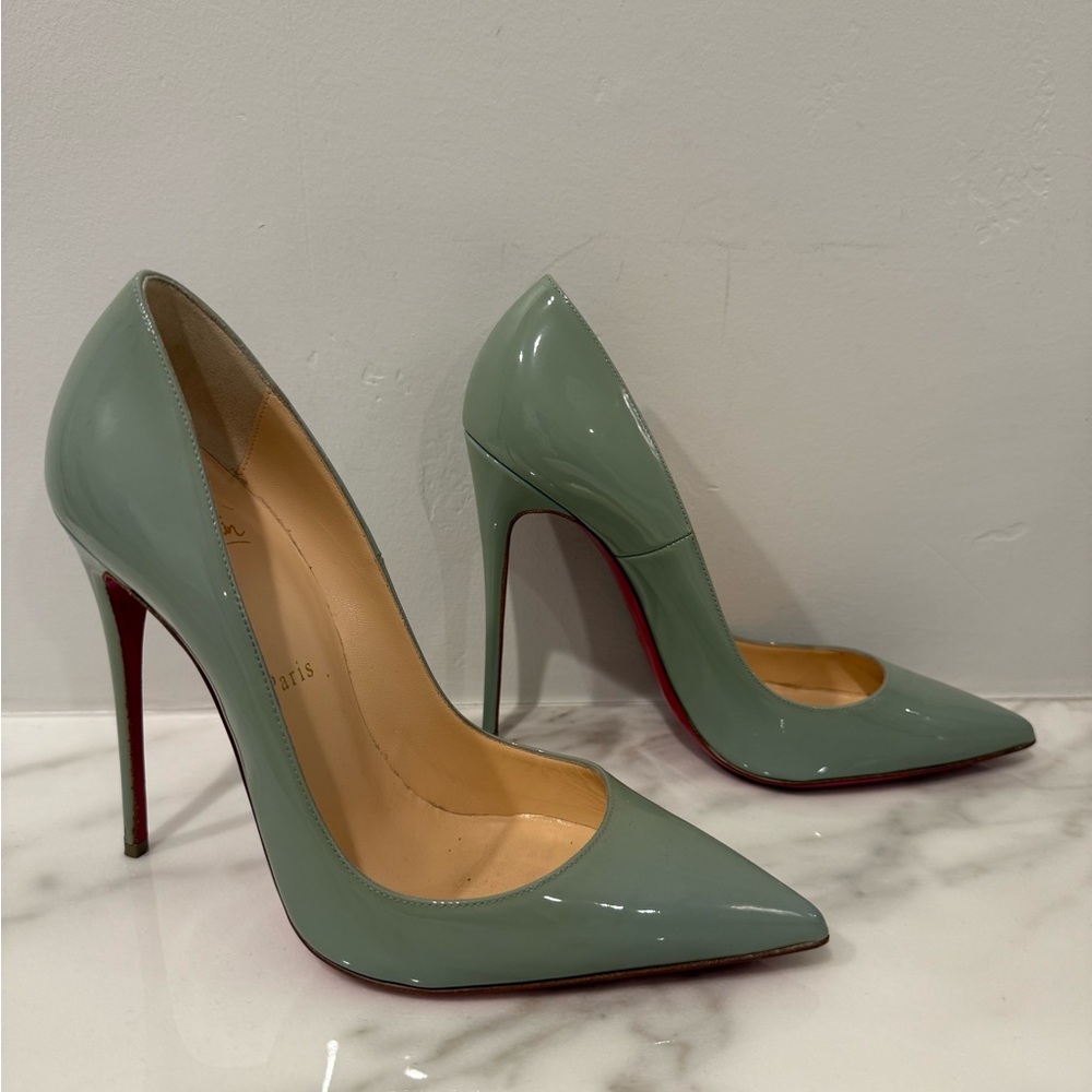 Sea foam green Louboutin So Kate pumps sz 38.5